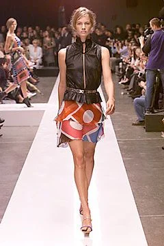 Look 10